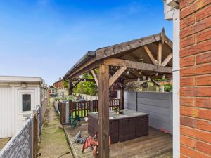 Photo 16- click for photo gallery